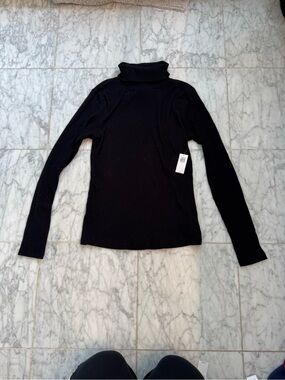 Old Navy Black Ribbed Turtleneck Sweater